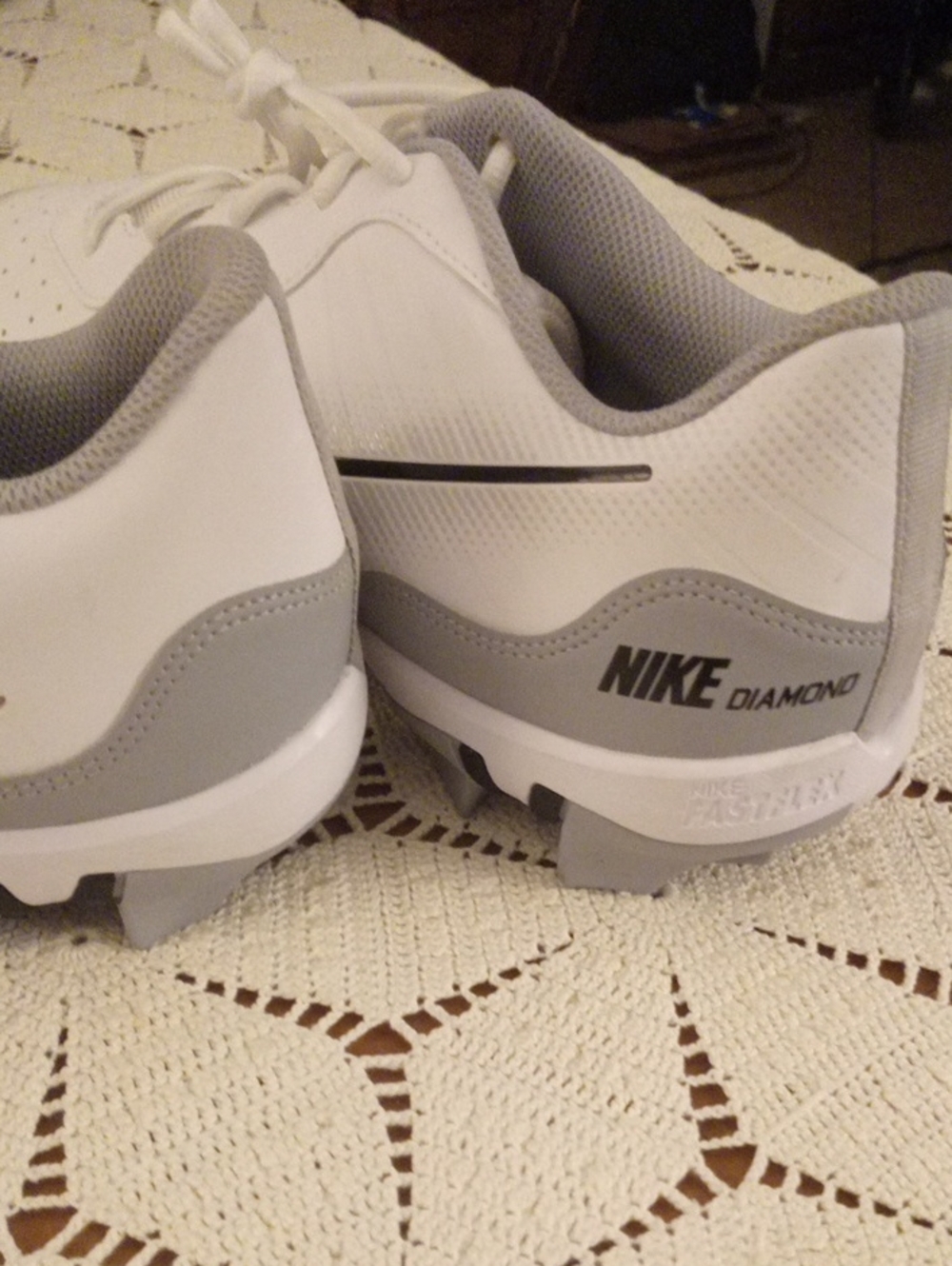 Nike Diamond Men’s Athletic Cleats - White & Gray